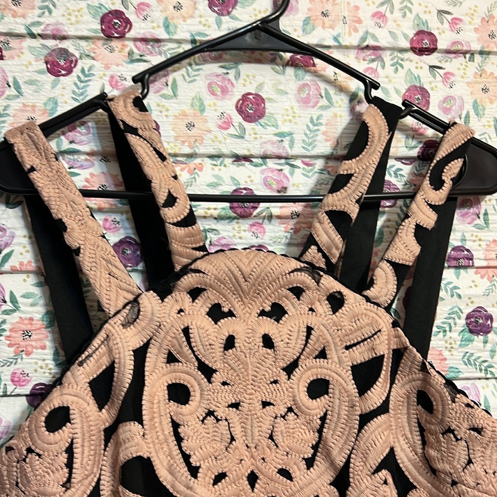 Dress - Picture 2 of 5